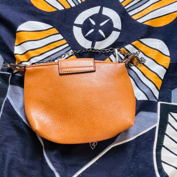 Studded Tan Zipper Coin Purse with sling - Picture 2 of 2